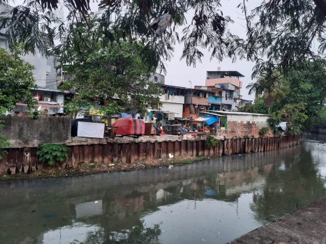 Auch heute noch verschmutzt: Jakarta's Kanäle